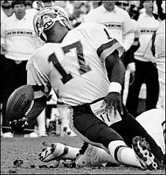 After playing in the USFL from 1983 to 1985 Williams returned to the NFL as a back-up at Washington. By 1987 he was the starter and led the Redskins to a victory in Super Bowl XXII. He was named the MVP after a 340-yard, 4 touchdown performance in a 42-10 blowout of the Buffalo Bills. 