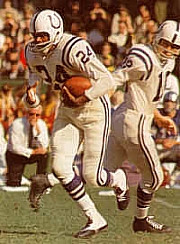 Baltimore Colts running back Lenny Moore