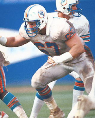Dolphins Great Offensive Guard Bob Kuechenberg