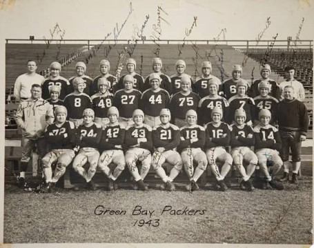 The 1943 Green Bay Packers team photo. Don Hutson is on bottom row, far right.  