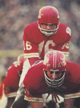 Chiefs quarterback Len Dawson set to get the snap from center EJ Holub. Holub began his career at linebacker with Kansas City and was switched to center the last 3 seasons of his 10-year career. He started at linebacker in Super Bowl I and at center in Super Bowl IV.