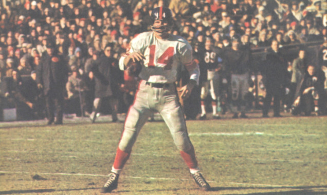 YA Tittle during the 1963 Bears-Giants NFL Title Game