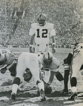 Ken Stabler behind center in Super Bowl XI