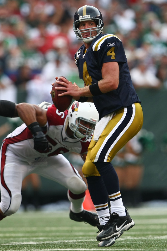 Jets QB Brett Favre dressed in an old Titans uniform for a Jets throwback game against Arizona