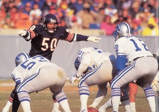 Hall of Fame Chicago Bear Linebacker Mike Singletary