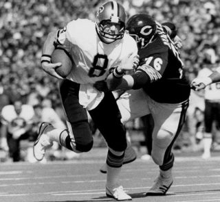 Archie Manning Under Pressure From Chicago Bears
