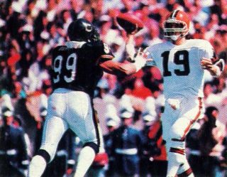 Dan Hampton, Hall of Fame Chicago Bears Defensive Lineman 1979-1990