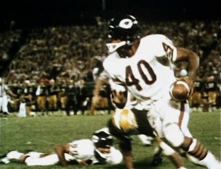 Image of Chicago Bears runner Gale Sayers
