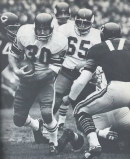 Bill Brown Runs Against the Bears Defense