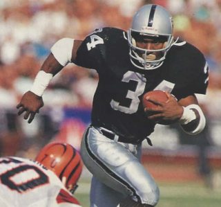 Read more about the article Bo Jackson