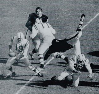 Johnny Unitas, Doug Atkins, Jim Parker and Alan Ameche - Bears and Colts in vintage NFL action