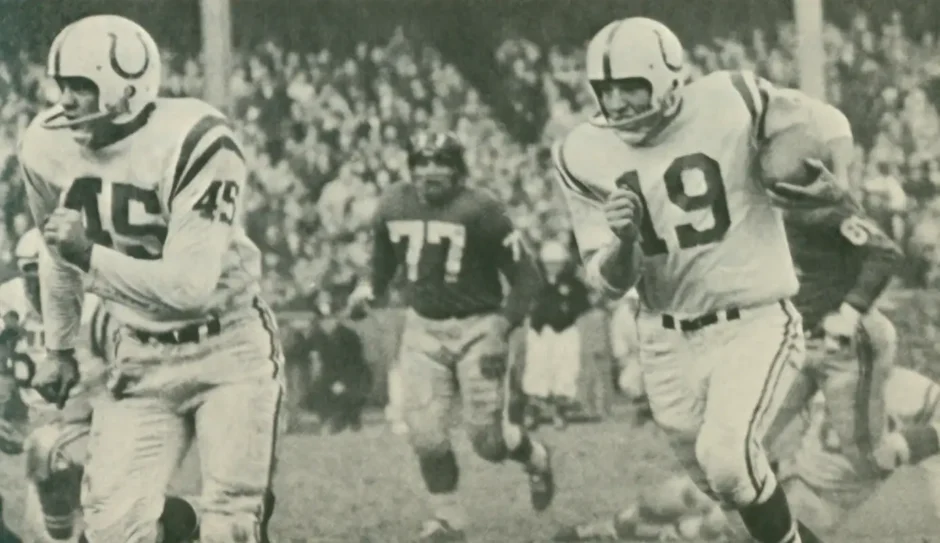 A historic black and white photo of LG Dupree and Johnny Unitas, depicting a play from the 1958 NFL Title Game between the Colts and Giants.