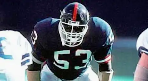 Harry Carson before a Play