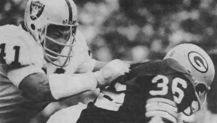 Phil Villapiano, Raiders Macarthur Lane, Packers -1972