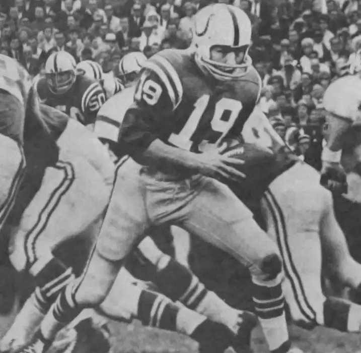 A shot of the great Johnny Unitas during hie brief appearance in Super Bowl III.