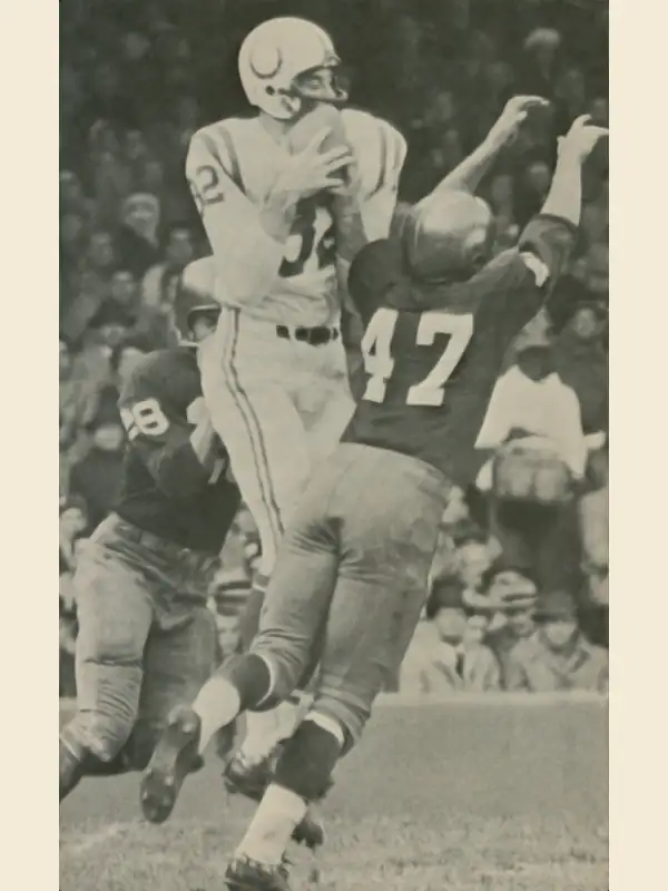 Raymond Berry Catch vs Washington - 1957 NFL Photo
