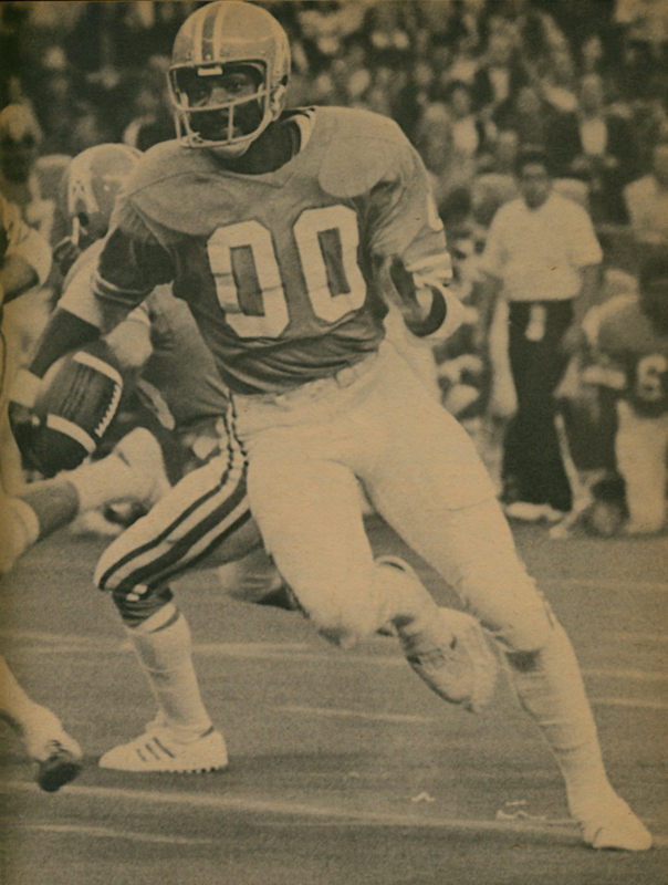 Vintage photo of Houston Oilers receiver Ken Burrough