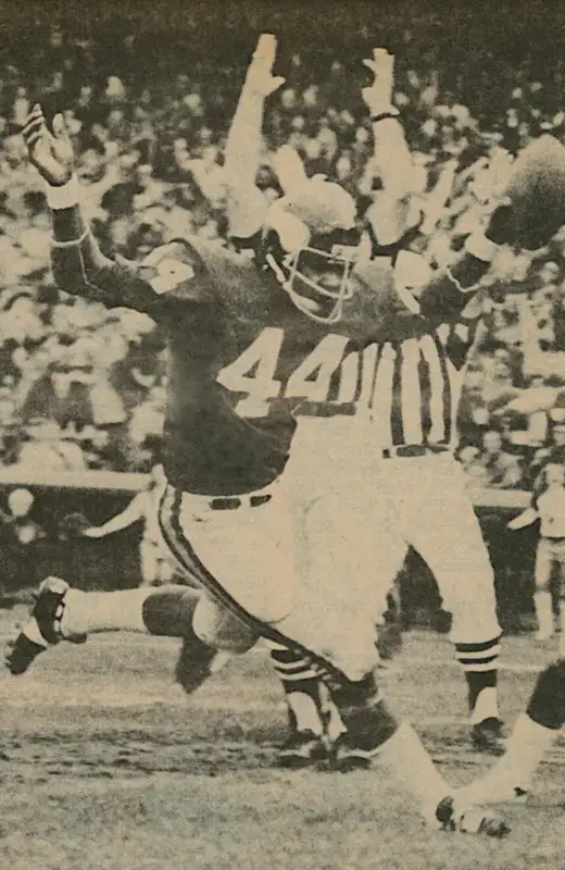 Chuck Foreman Scores 1975 NFL Season