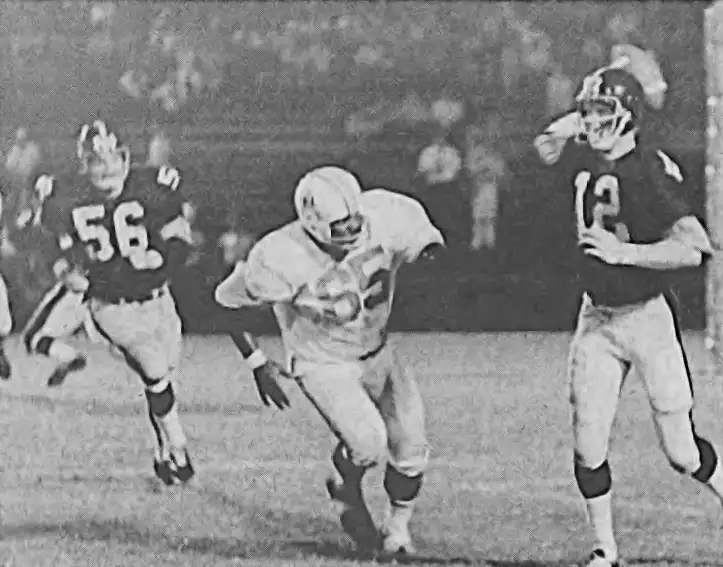Houston Antwine, Patriots Chasing Terry Bradshaw, Steelers - A 1970 NFL Picture