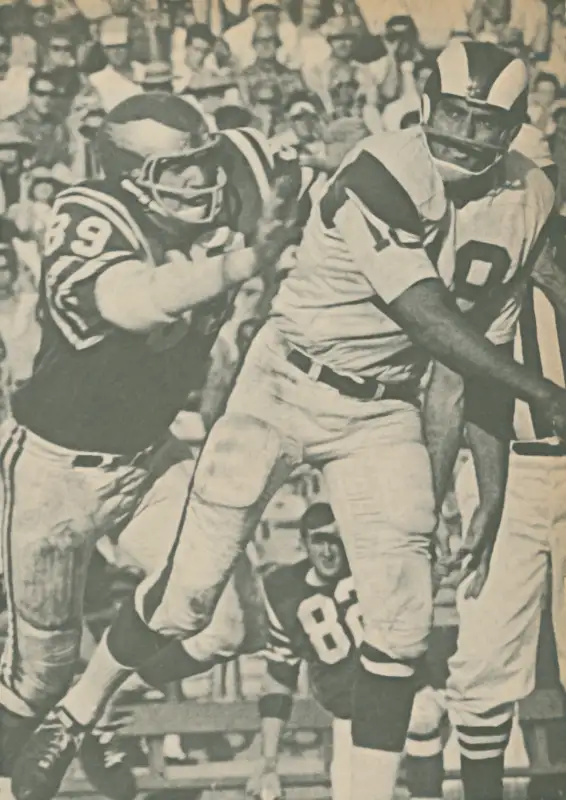 Classic NFL - Mike Morgan Rushing Roman Gabriel - Mid 1960s Eagles & Rams