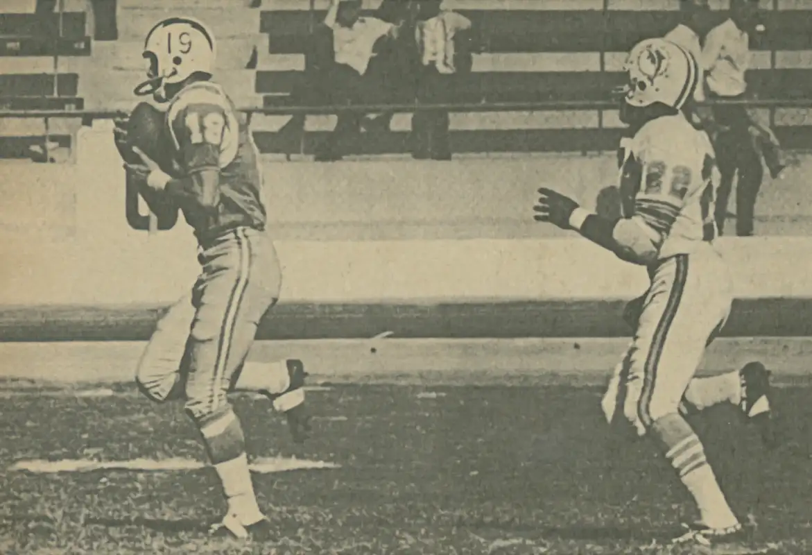 Lance Alworth Catch vs Willie West and the Miami Dolphins - Vintage 1967 AFL