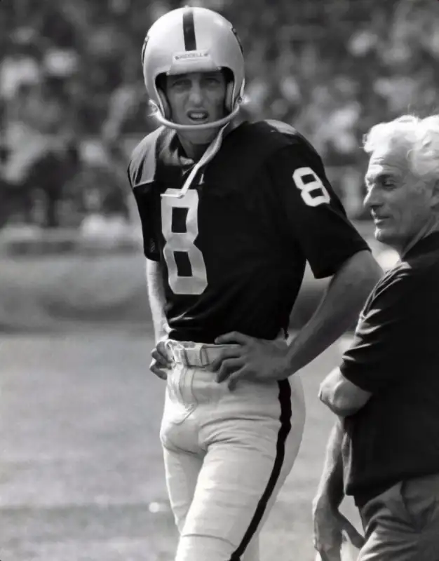 Ray Guy Strikes a Pose - Vintage NFL Raiders