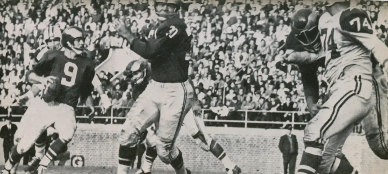 Sonny Jurgensen, Eagles Passing Against Bob Lilly and the Dallas Cowboys in 1961