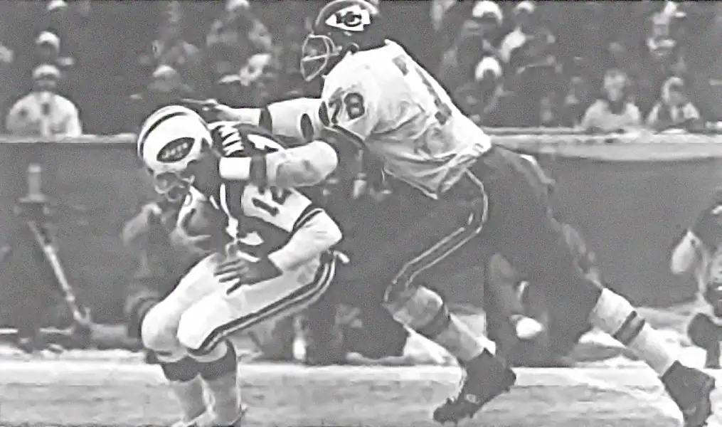 Bobby Bell Sacks Joe Namath of the Jets - Classic AFL Football