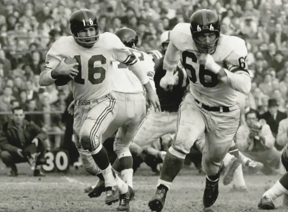 Frank Gifford and Jack Stroud - Old School New York Giants Legends