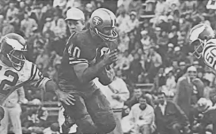 49er Ken Willard Runs the Football Against the Philadelphia Eagles in 1969