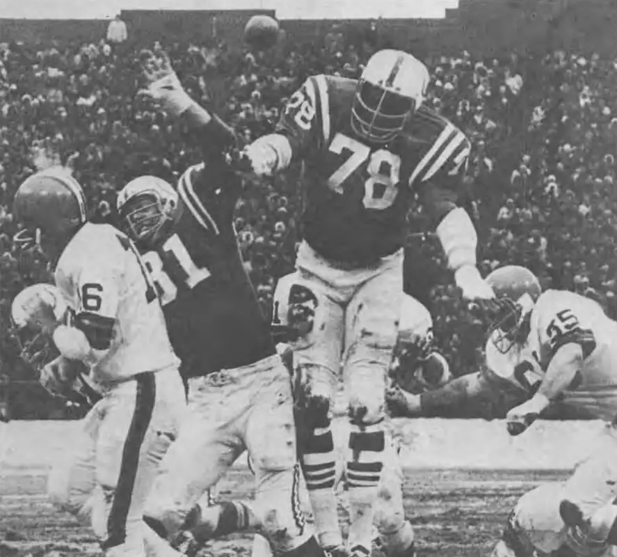 Ordell Braase & Bubba Smith Pressure Bill Nelson - Browns-Colts 1968 NFL Championship