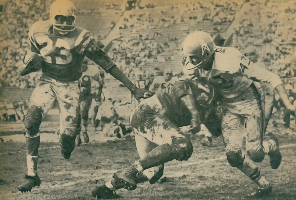 Chargers Paul Lowe & Ron Mix of the Chargers - Jim Norton, Oilers | 1961 AFL Football