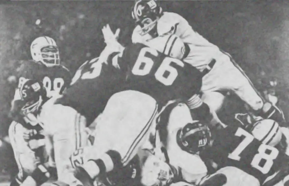 Ray Nitschke and the Packers Stop the Giants Joe Morrison - 1960s NFL