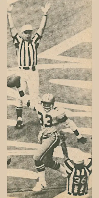 Tony Dorsett, Rookie running back of the Dallas Cowboys, scores the opening touchdown of Super Bowl XII against the Denver Broncos. Dorsett would lead all rushers that day with 66 yards on 15 carries and 1 score as Dallas would go on to a 27-10 win as they claimed their second NFL Title.