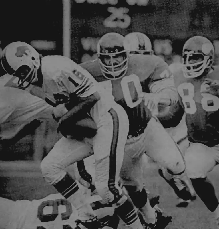 Minnesota had the NFL's top defense in 1971. Opposing offenses averaged less than 10 points a game against them as they posted 3 shutouts. Here is one of them in week 3 as Jim Marshall and Alan Page take down Buffalo's Dennis Shaw. Shaw was sacked 7 times and threw 2 interceptions in a 19-0 Vikings win. Page also had a safety.