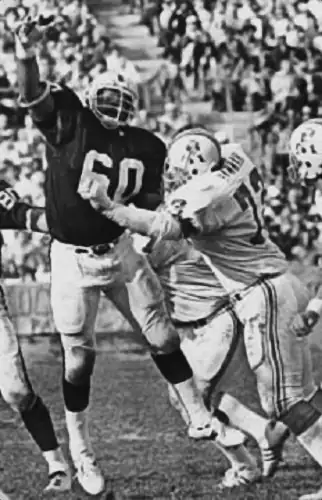 Otis Sistrunk vs the Patriots John Hannah
