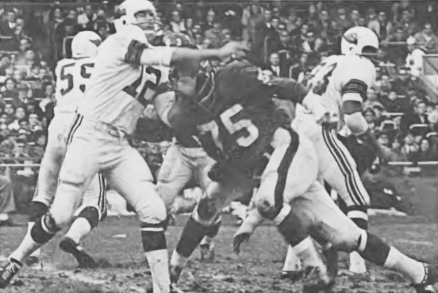 Charlie Johnson Passes Right Before Jim Katcavage Hit - Cardinals Giants
