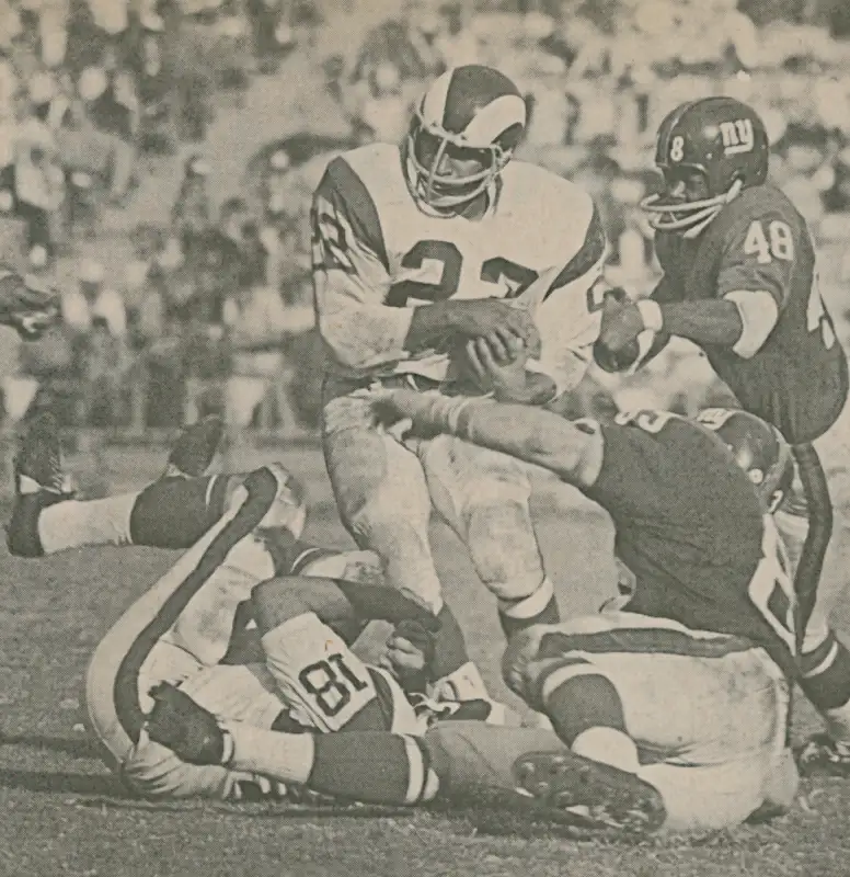 Dick Bass Stopped By the Giants Defense in 1966