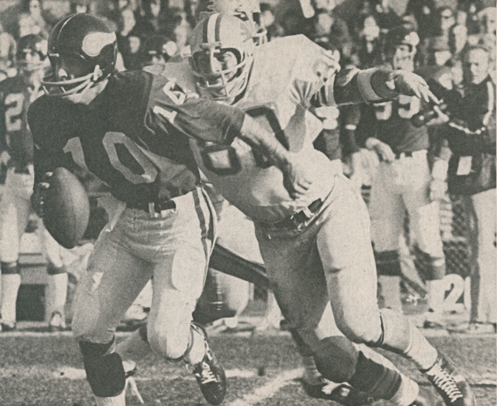 Herb Orvis Forces Fran Tarkenton Out of the Pocket