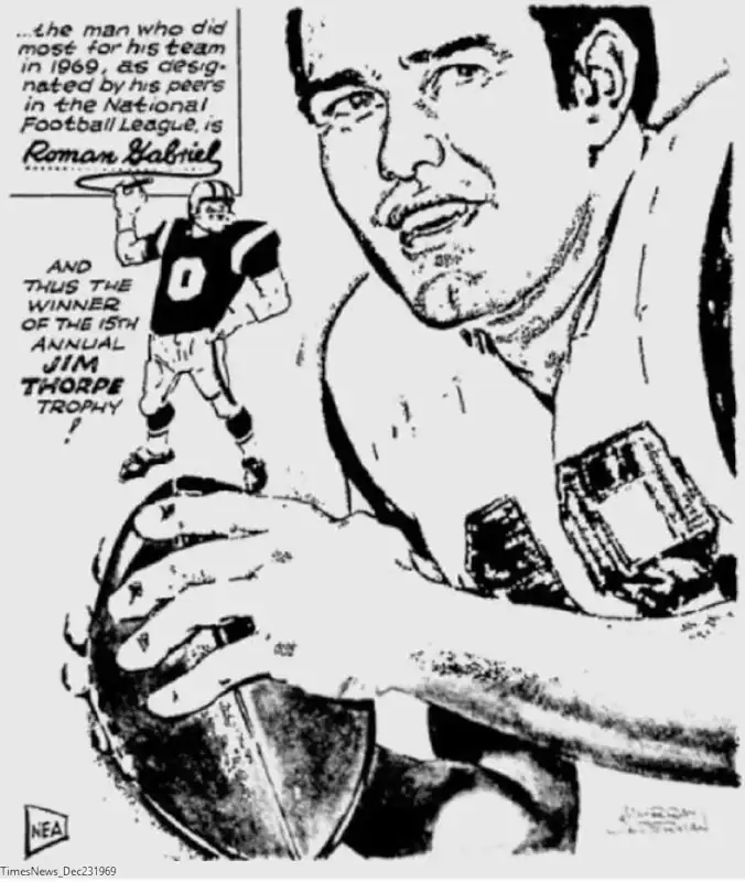 The 1969 Jim Thorpe Award winner was Los Angeles Rams quarterback Roman Gabriel. Here is a little newspaper cartoon clipping from that time announcing the news.