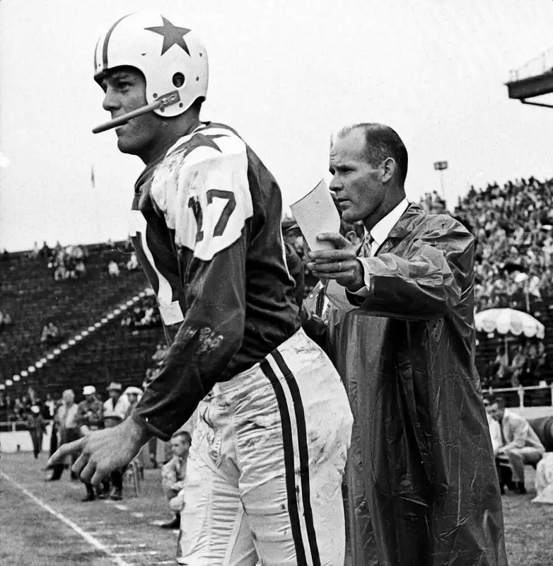 Dandy Don Meredith & Tom Landry of the Dallas Cowboys