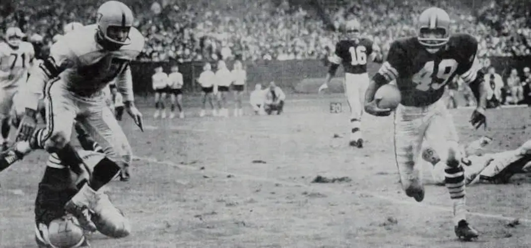 Bobby Mitchell and Dicky Moegle - Browns/ Steelers 1961 NFL