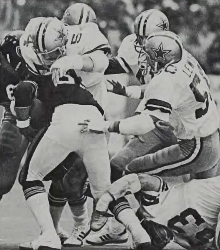 Randy White and DD Lewis - 1977 Dallas Cowboys Defense