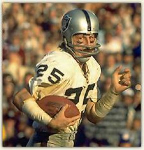 Hall of Fame Receiver Fred Biletnikoff of the Oakland Raiders 1965-1978