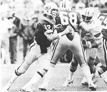 NFL Quarterback Lynn Dickey, 1971 to 1985